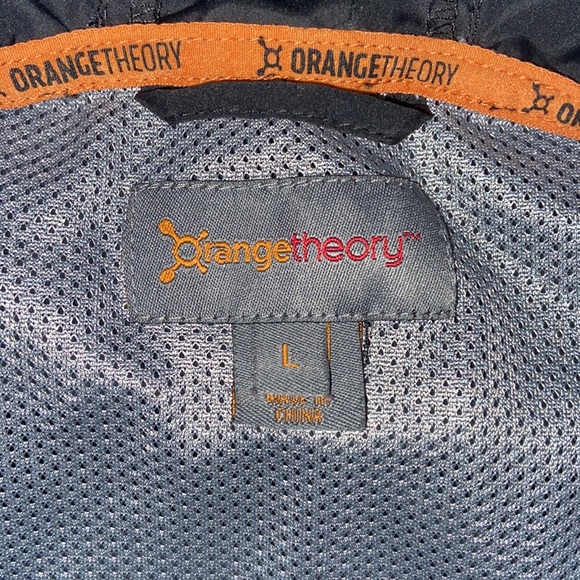 Orangetheory OTF Windbreaker nylon jacket Sz L HOODED HALF-ZIP SPORT ANORAK - Picture 5 of 8